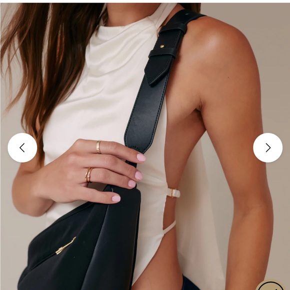 Bandolier Daphne Crossbody Bag - Picture 2 of 7